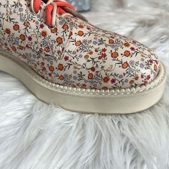 Schutz Mckenzie Leather Boot - Picture 12 of 14